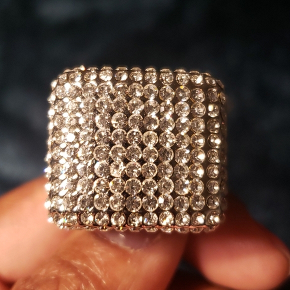 Ring - Picture 1 of 2